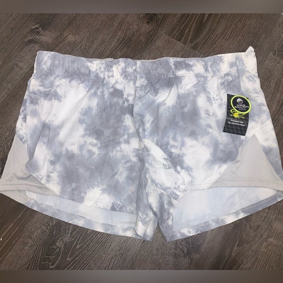 Athletic works short XXXL(22) NWT - Picture 1 of 1